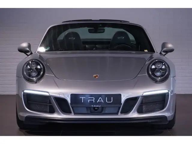 Porsche Targa view 2