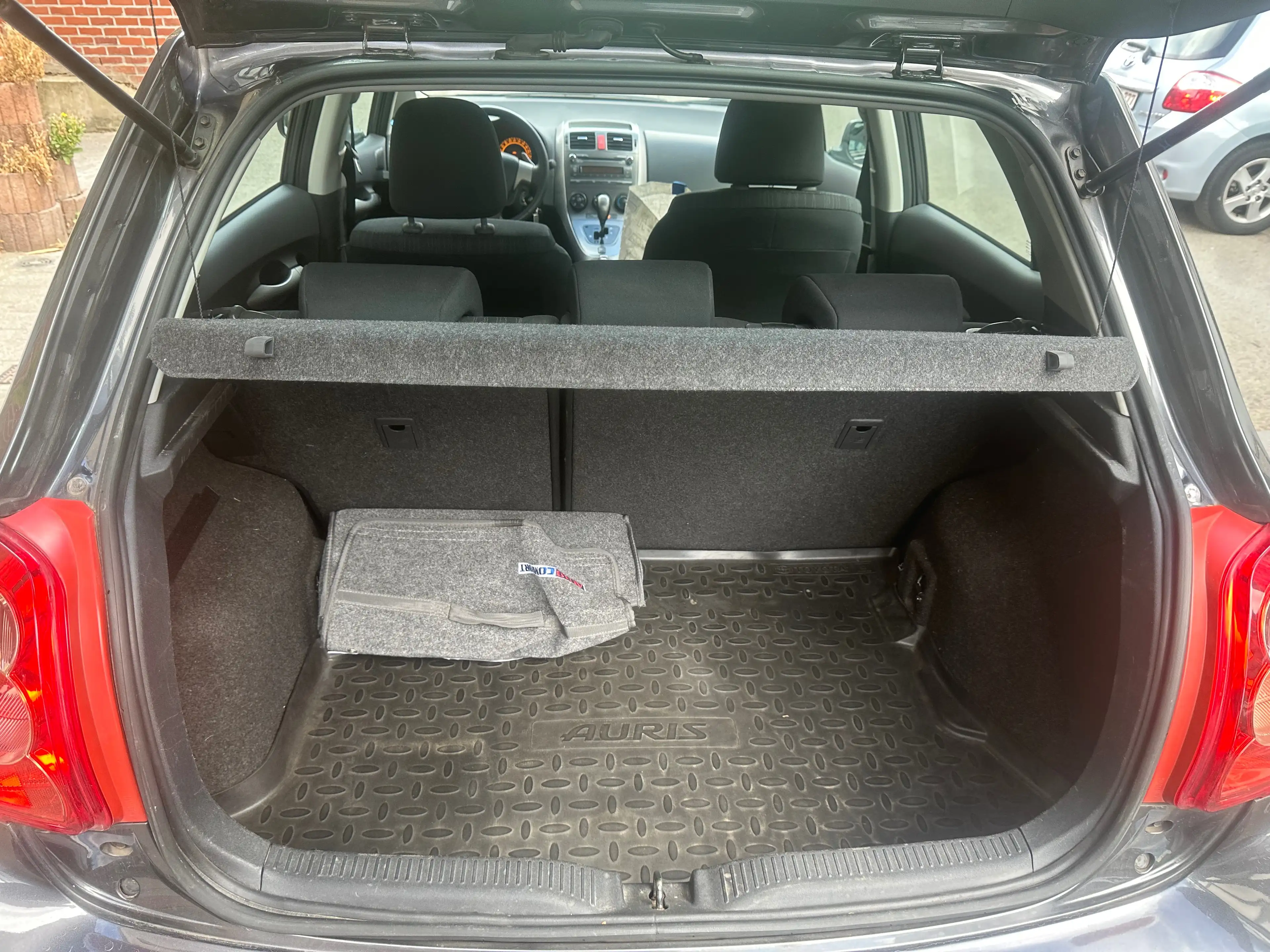 Toyota Auris Auris 1.4 D-4D Linea Luna MM 48dkm New 0485905657 — photo 7