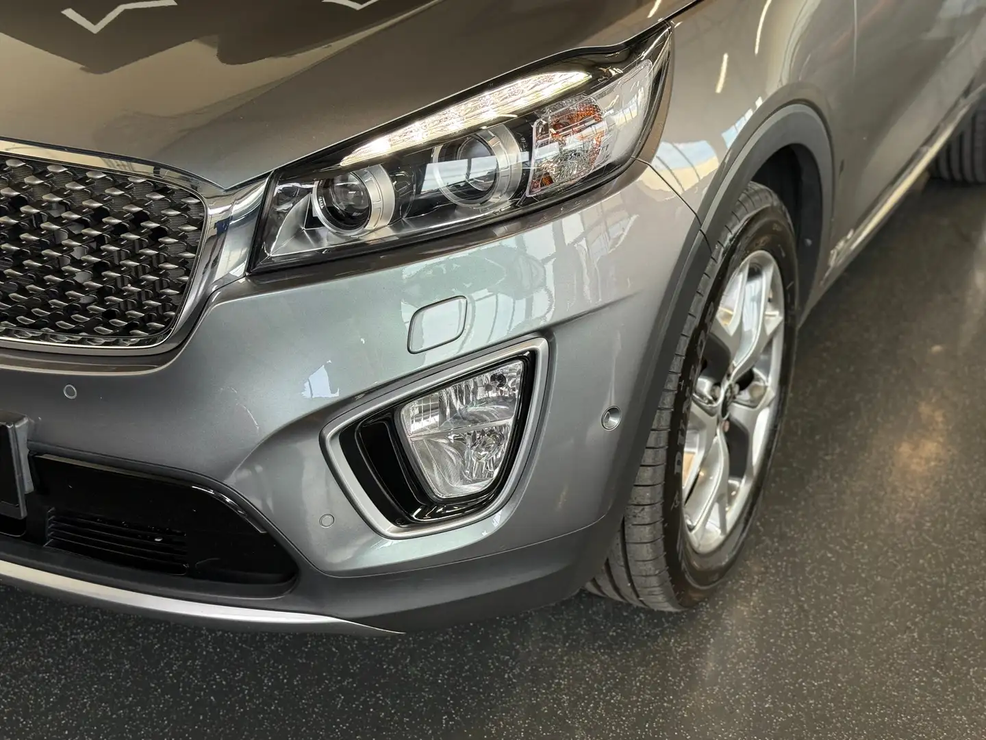 Kia Sorento Sorento 2,2 CRDi ISG AWD Platin Aut. Platin Grau - 2