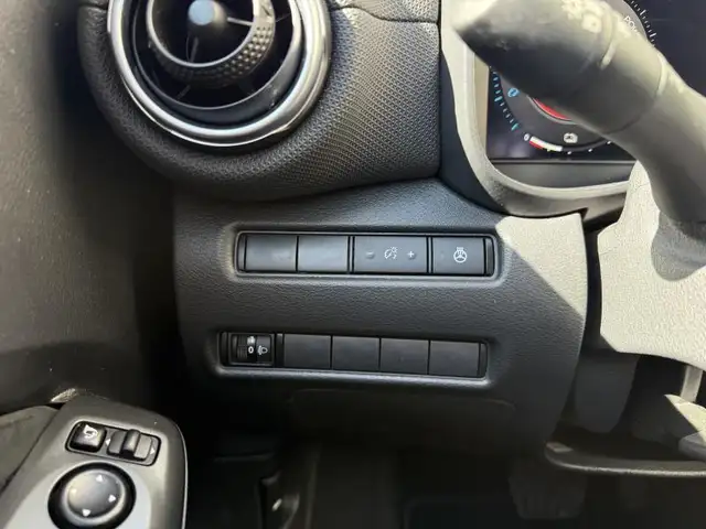 Nissan Juke view 11