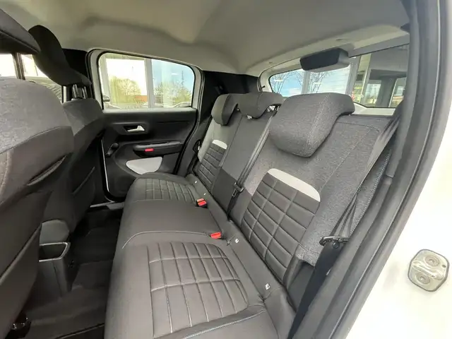 Citroen C3 view 8
