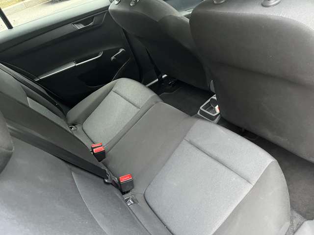 Skoda Fabia Fabia Combi 1.0 MPI Active