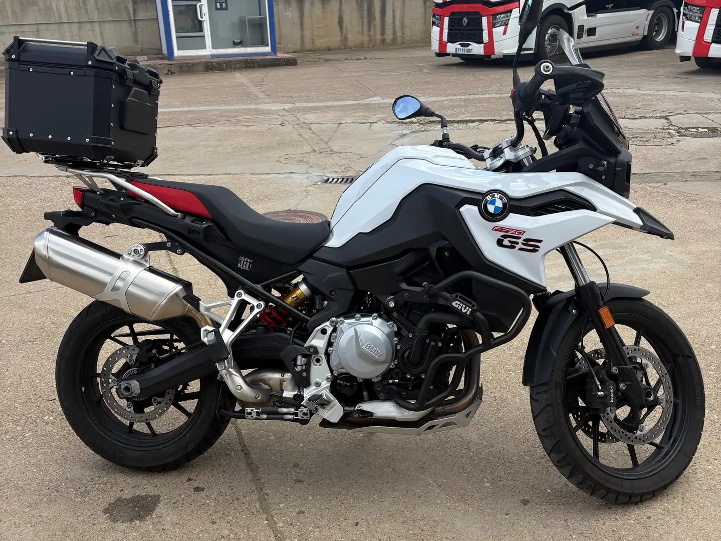 BMW F 750 GS Rojo - 2