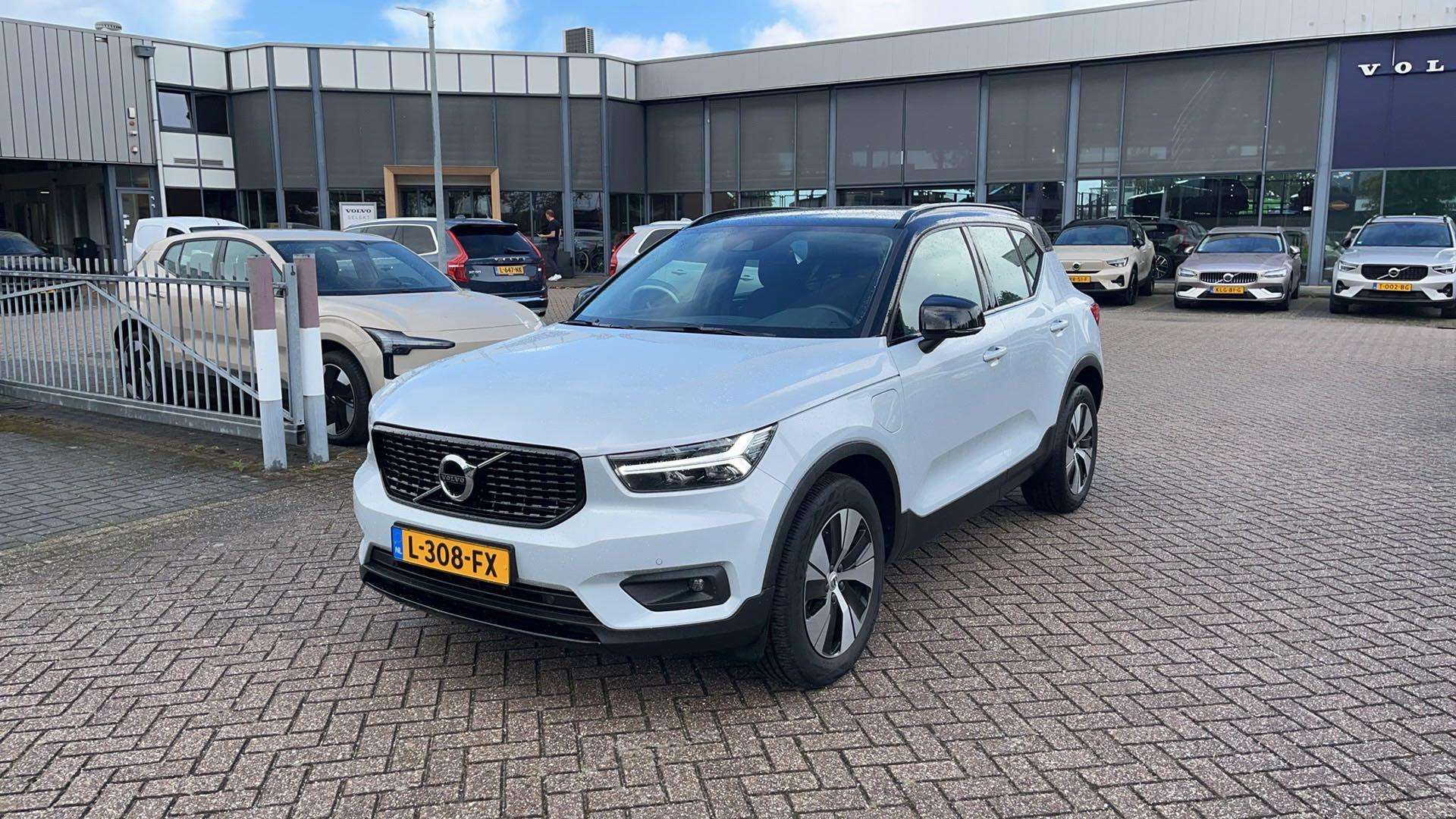 2021 Volvo XC40
