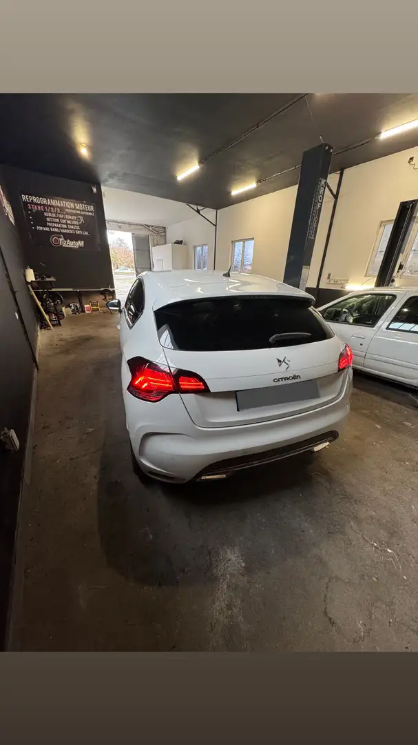 Citroen DS4 e-HDi 115 WiFi On Board - 2