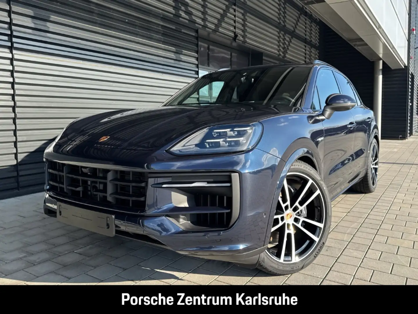 Porsche Cayenne E-Hybrid BOSE Luftfederung InnoDrive Blauw - 1