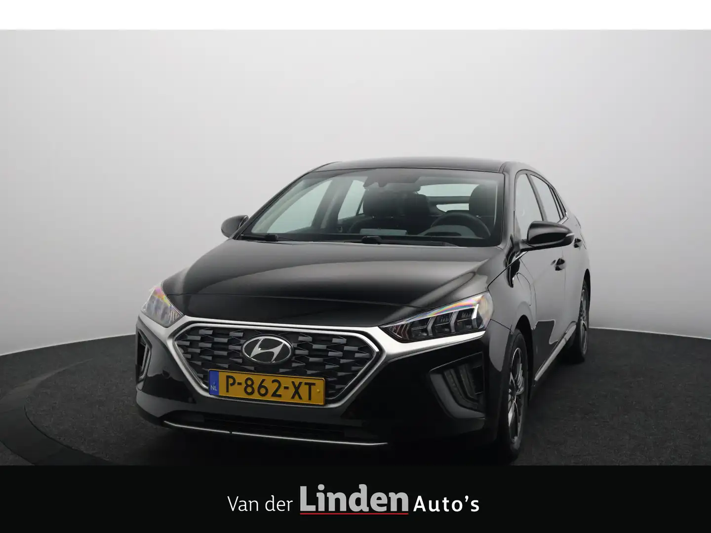 Hyundai IONIQ 1.6 GDi PHEV Comfort | Navigatie | Carplay&Android Zwart - 1