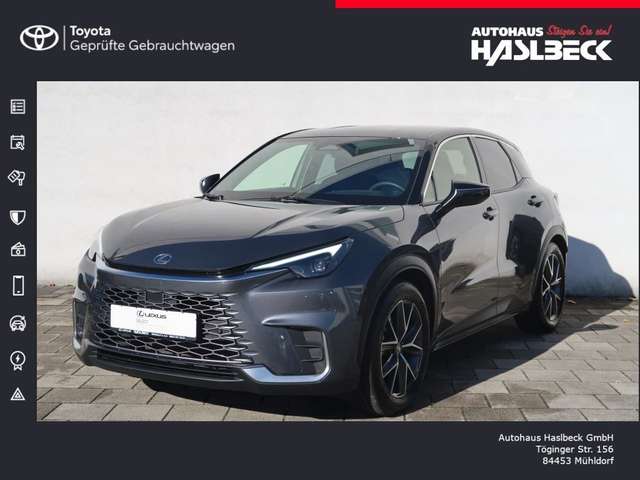 Imagine Lexus LBX AWD E-Four Emotion