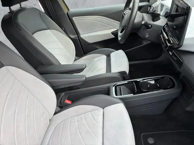 Volkswagen Id.3 view 13