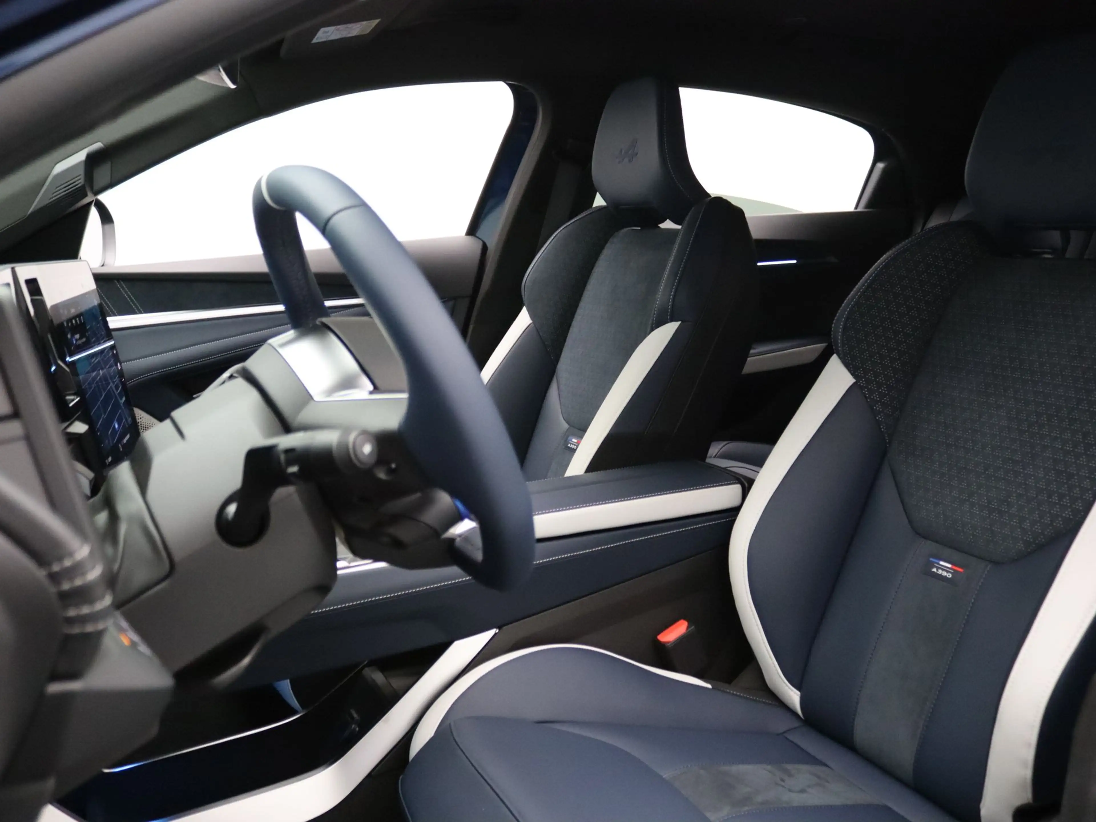 Alpine A390 GT 89kWh Pack Driving | 22 kW Boordlader | 21' Sno — photo 4