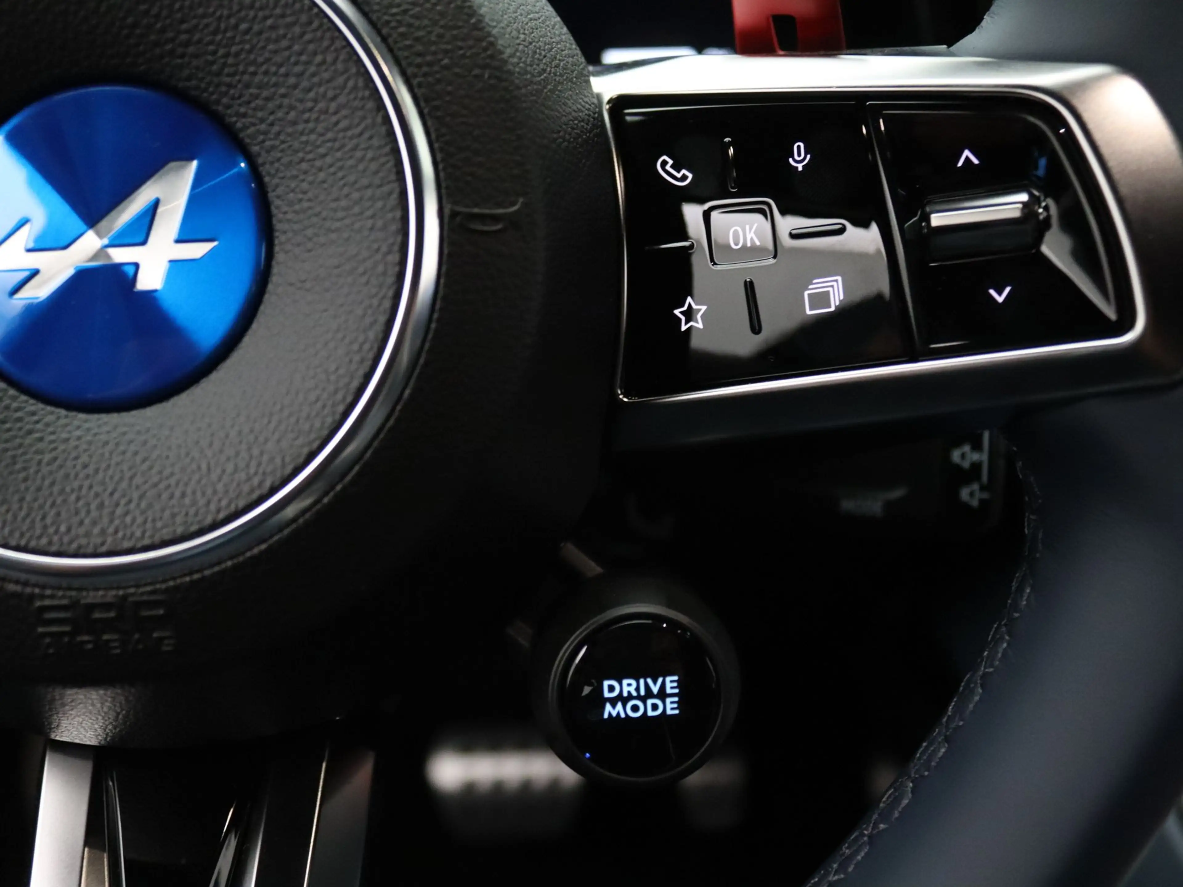 Alpine A390 GT 89kWh Pack Driving | 22 kW Boordlader | 21' Sno — photo 15