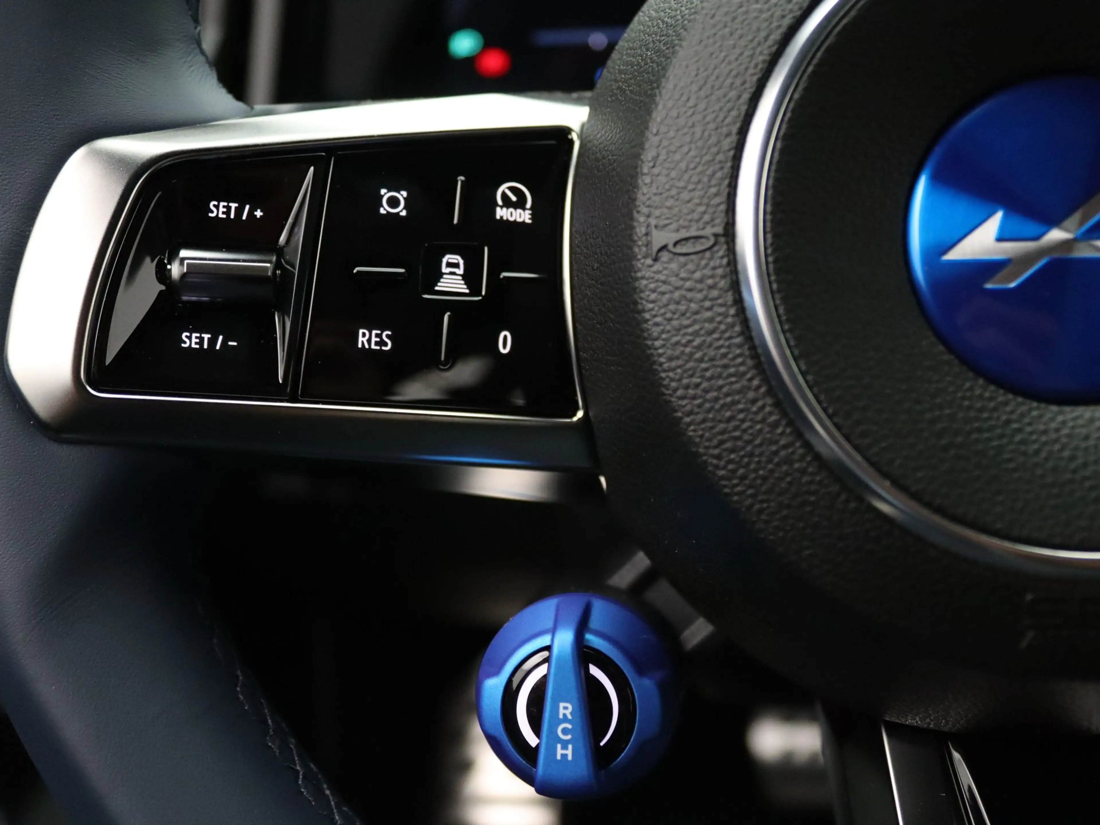 Alpine A390 GT 89kWh Pack Driving | 22 kW Boordlader | 21' Sno — photo 14