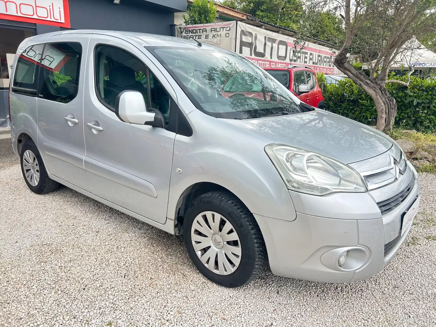 Citroen Berlingo 1.6 HDi MULTISPACE UNIPRO Stříbrná - 1