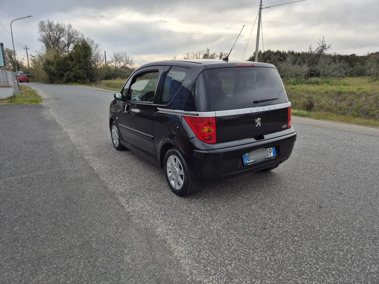 Peugeot 1007 1.4 Happy - 2