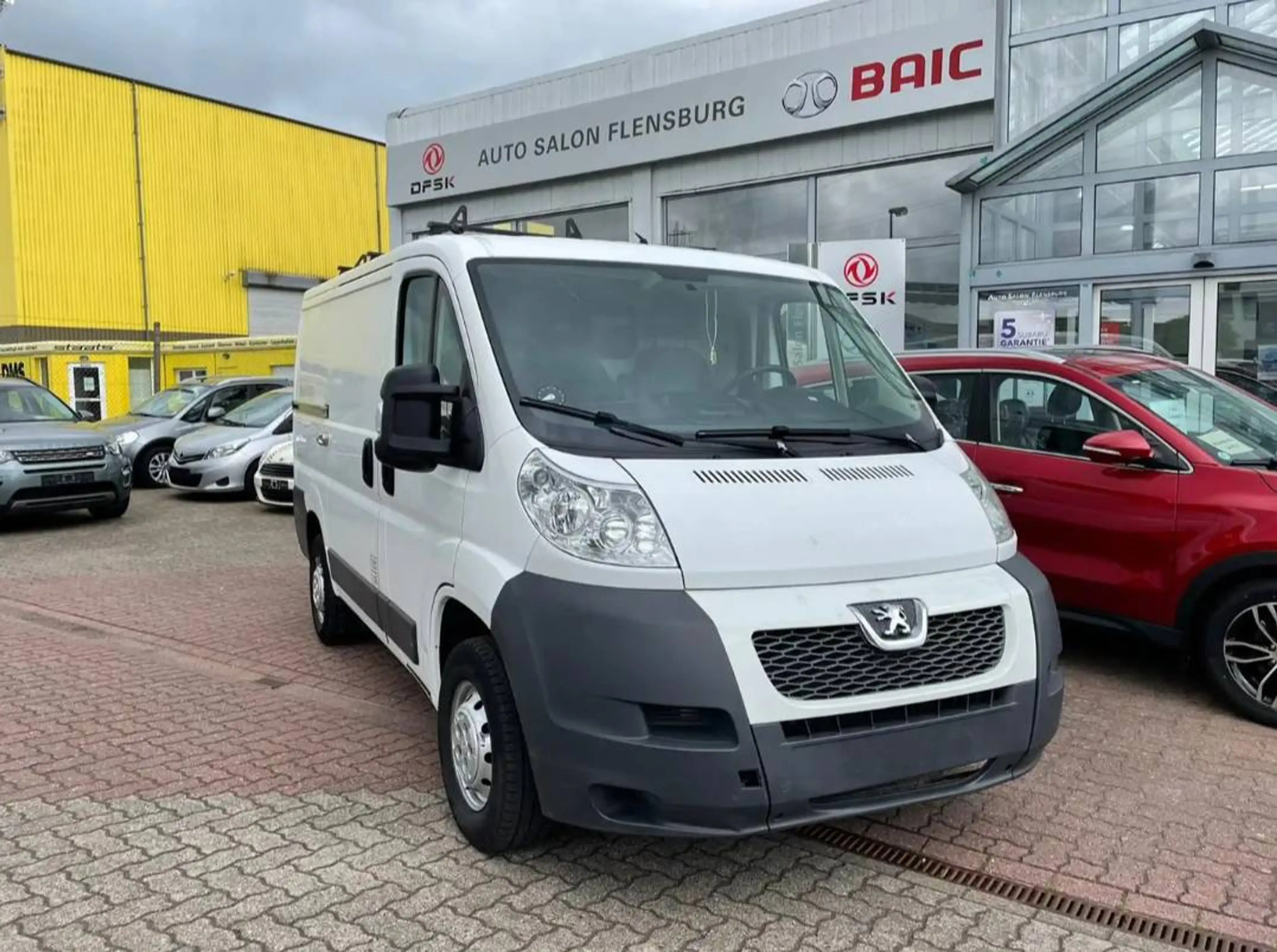Peugeot Boxer HDi (330) L1H1 130*TÜV Neu*AHK*Sitzheizung