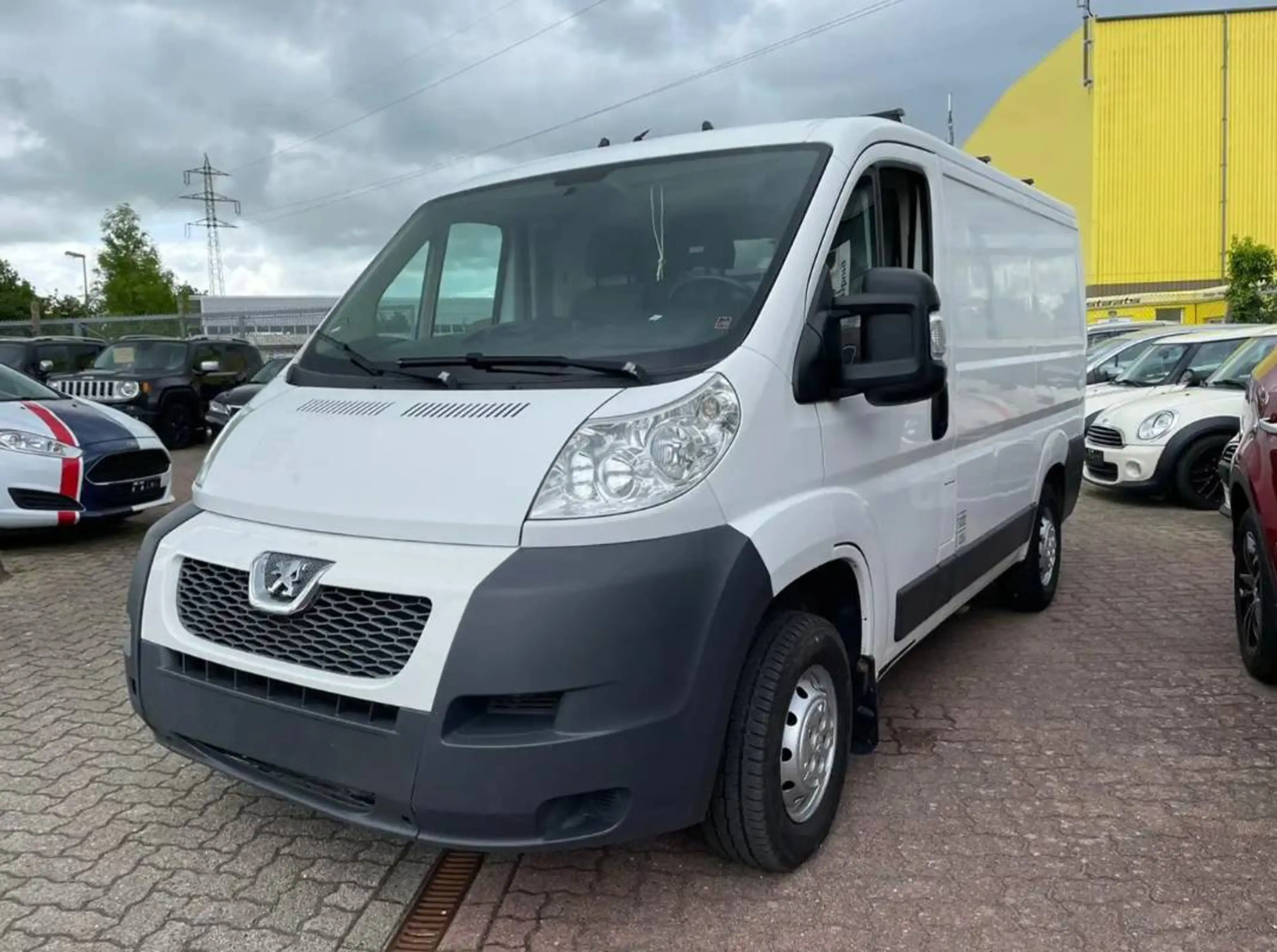 Peugeot Boxer HDi (330) L1H1 130*TÜV Neu*AHK*Sitzheizung — photo 3