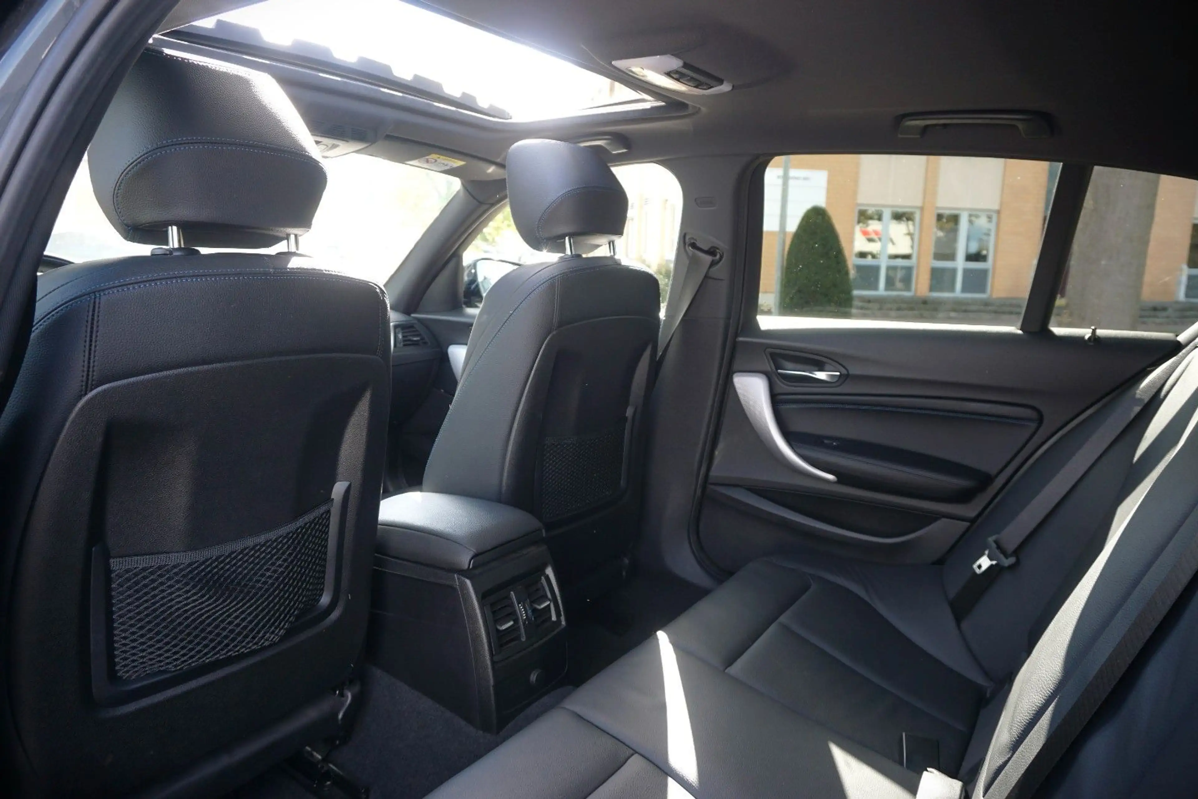 BMW 140 M140 i Special Edition / 1. Hand / Schiebedach / — photo 12