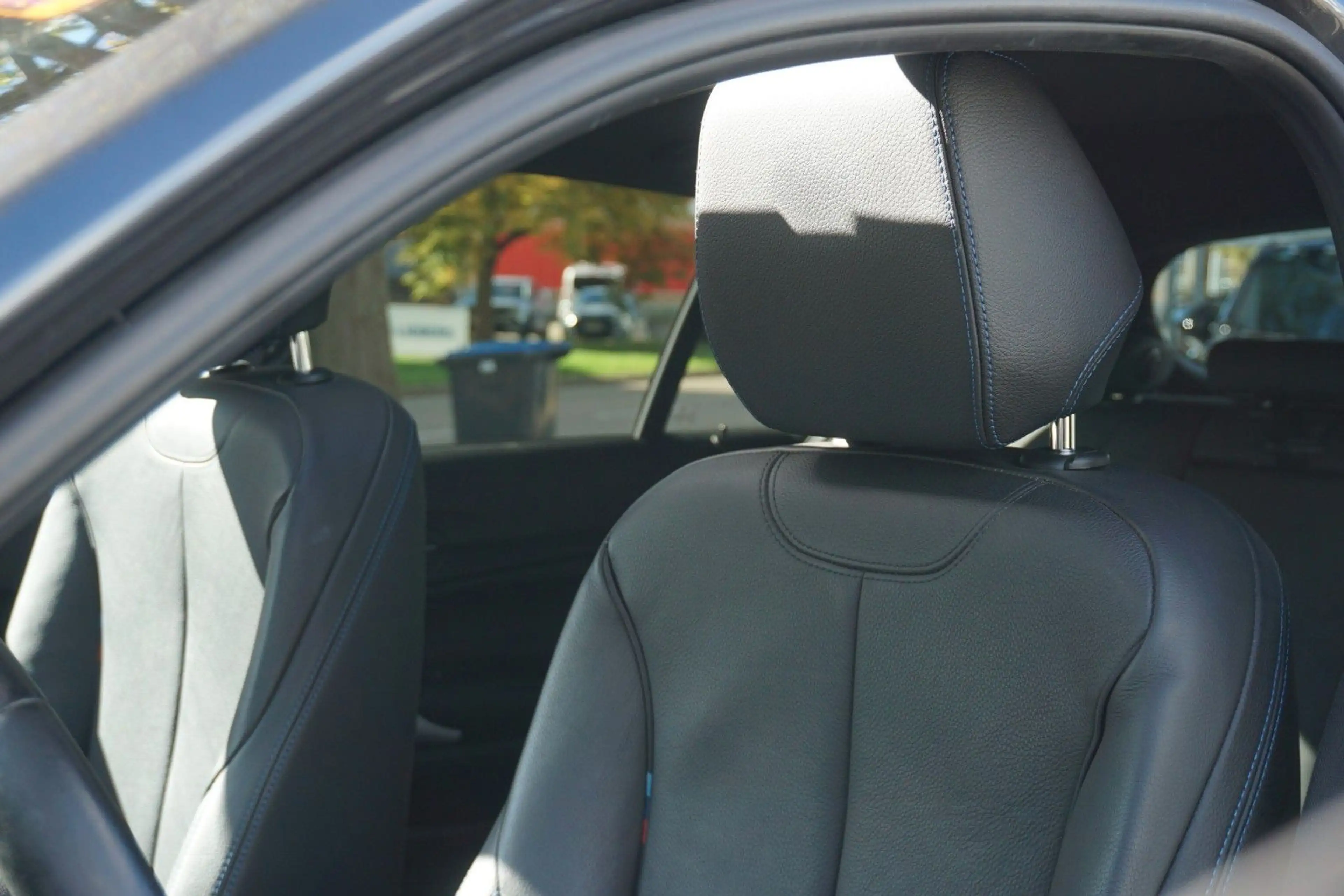 BMW 140 M140 i Special Edition / 1. Hand / Schiebedach / — photo 11