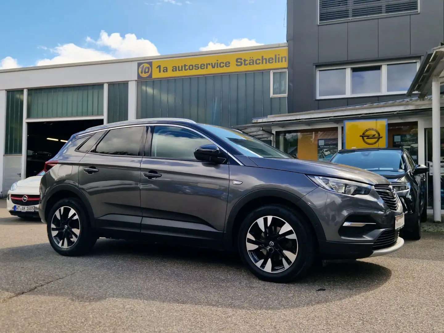 Opel Grandland X X 1.2T Dynamic,KEYLESS,INTELLI,PDC,ALU Grau - 1