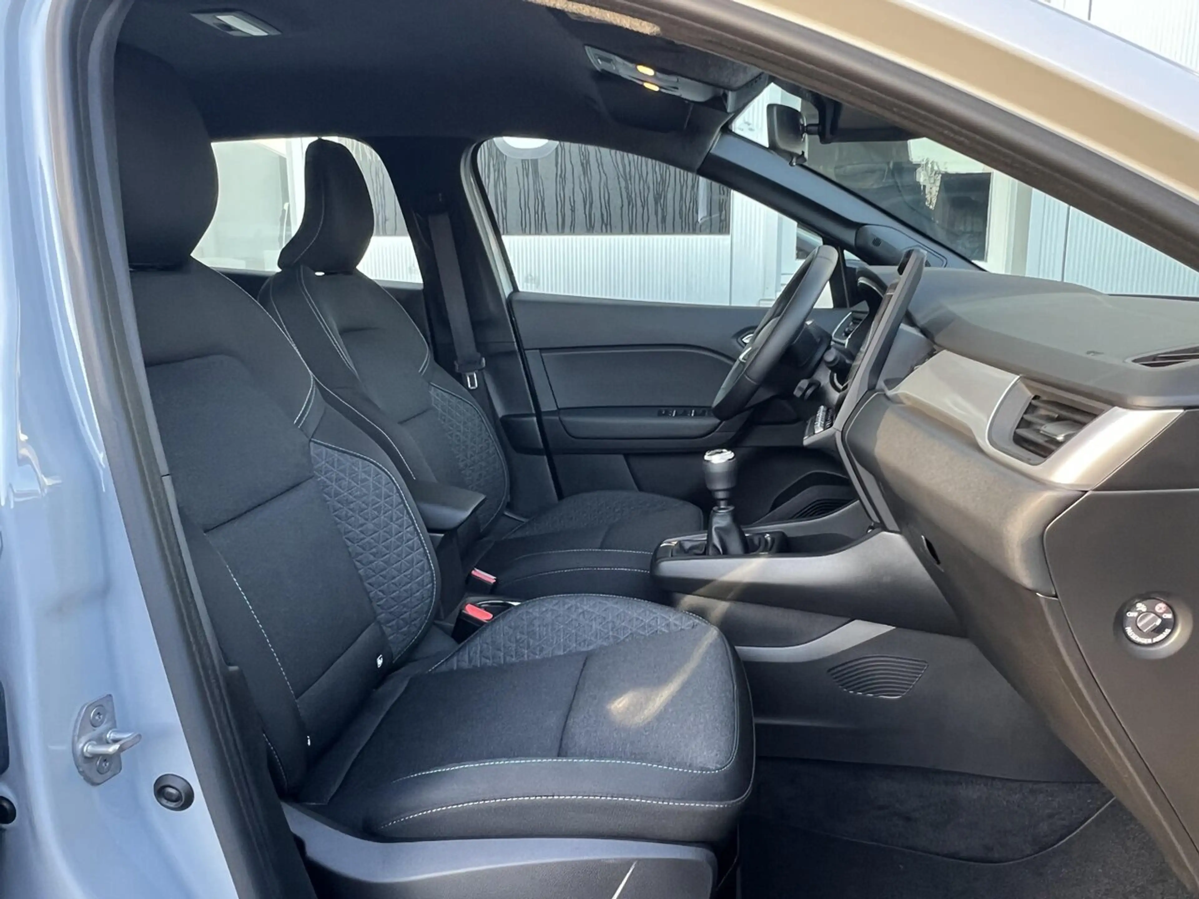 Renault Symbioz TCe 140 Pk Mild Hybrid Evolution — photo 7