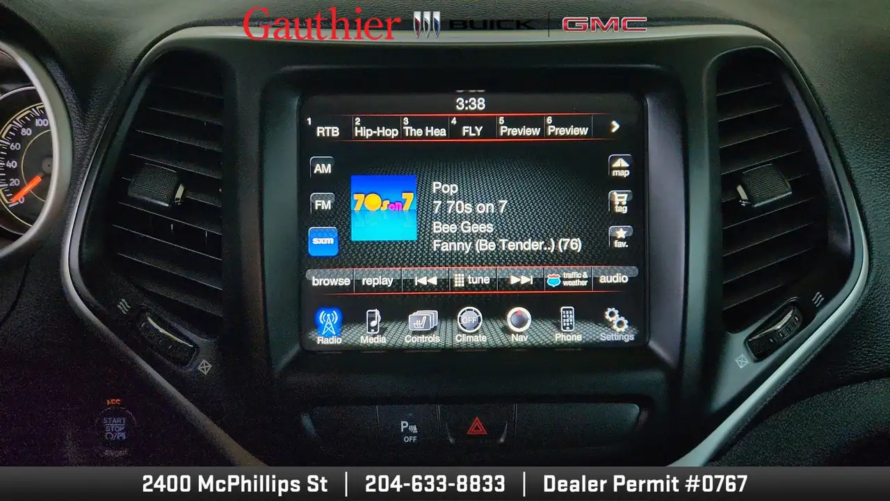 Jeep Cherokee снимка Jeep Cherokee