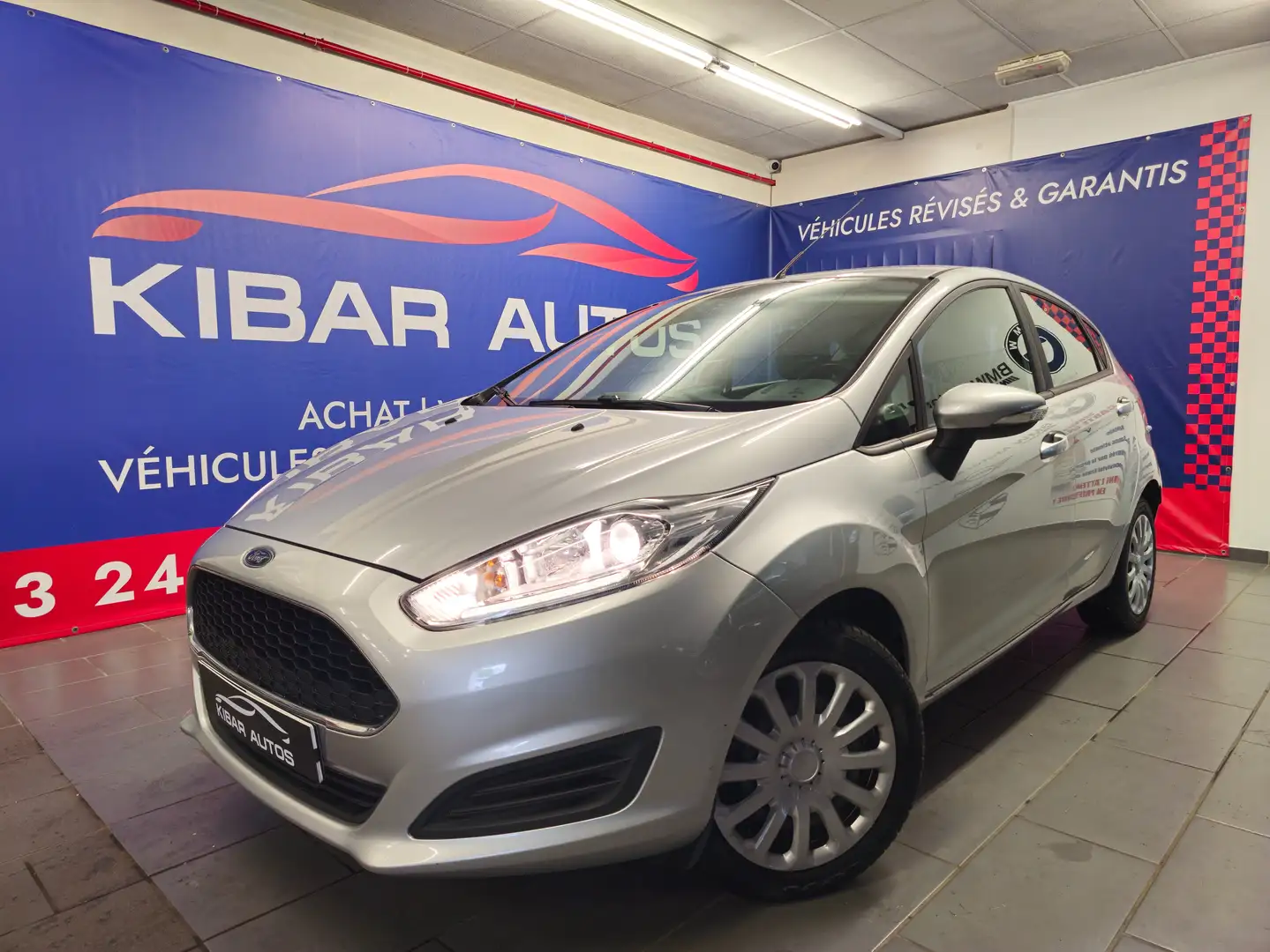 Ford Fiesta V 1.5 TDCI 75CV*CLIM*GPS*GARANTIE 12 MOIS*5P Silber - 1