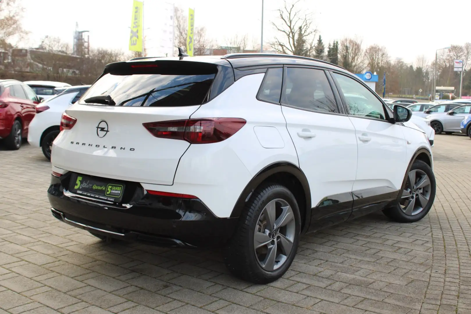Opel Grandland 1.6 Turbo Hybrid GS LINE LED+Kamera Weiß - 2
