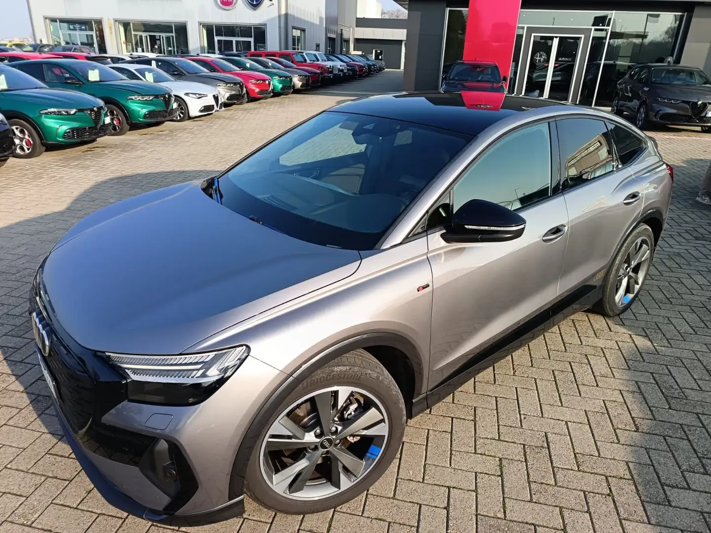 Audi Q4 e-tron Q4 SPB 35 e-tron S line Black Edition - 2