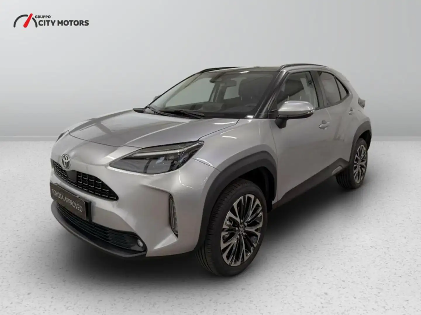 Toyota Yaris Cross 1.5h Lounge fwd 130cv e-cvt Argento - 1