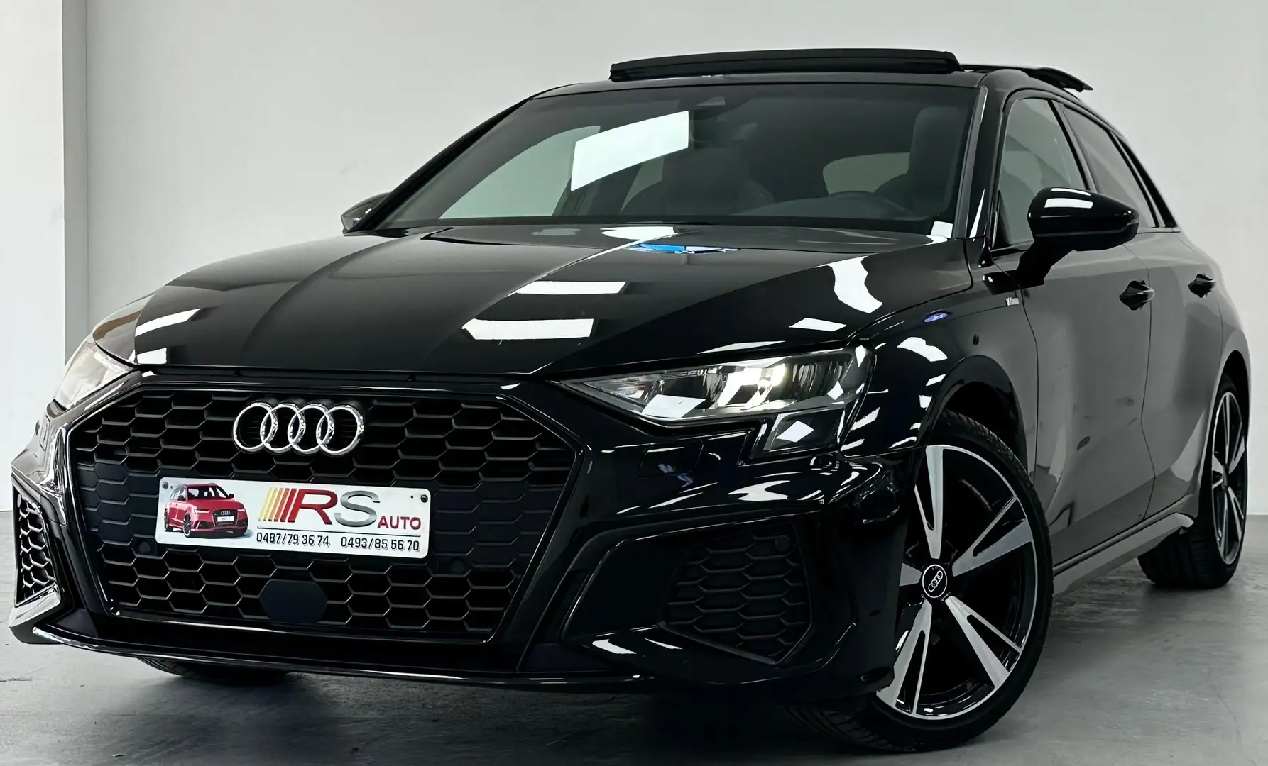 Audi A3 35TDi S line - AUTOMATIQUE - GARANTIE 12 MOIS-PANO Noir - 1