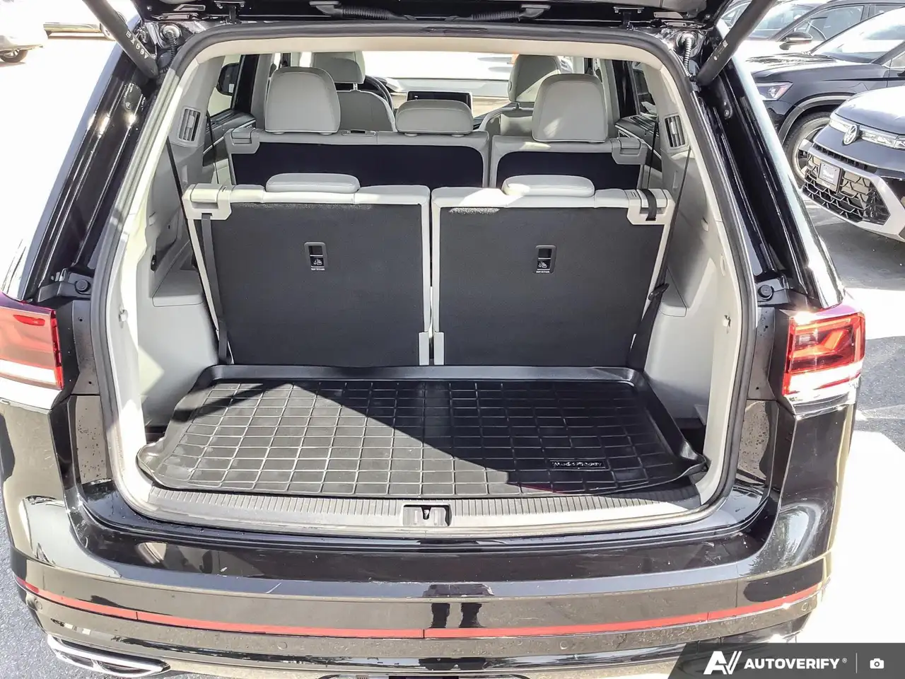 Volkswagen Atlas снимка Volkswagen Atlas