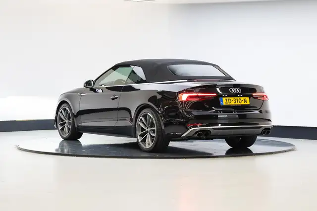 Audi A5 view 4