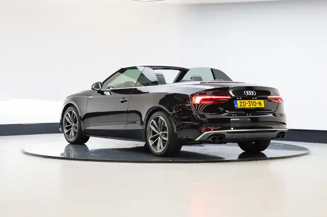 Audi A5 view 2