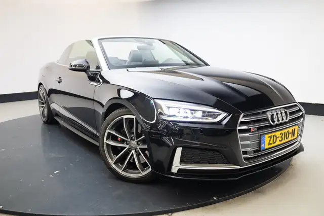 Audi A5 view 5