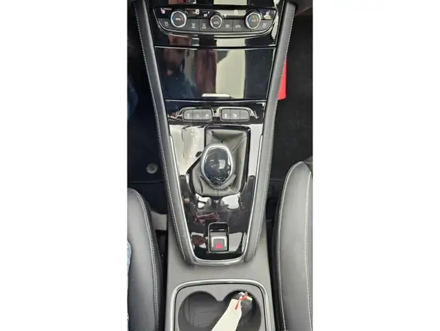 Opel Grandland view 8