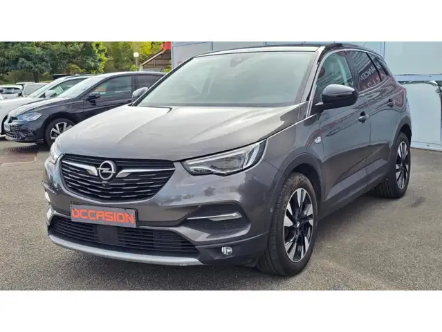 Opel Grandland view 2
