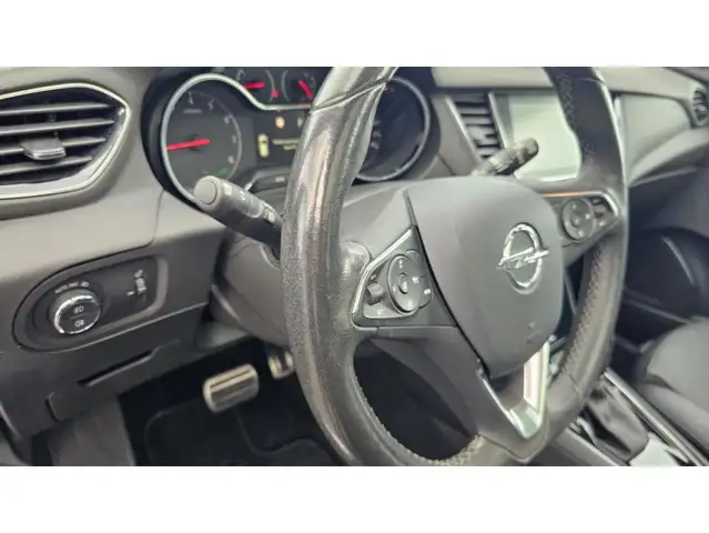 Opel Grandland view 6