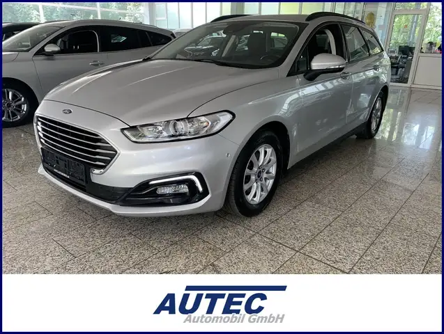 Ford Mondeo Turnier 2.0 TDCI KAMERA+SPURH.+SHZ+TEMPOM