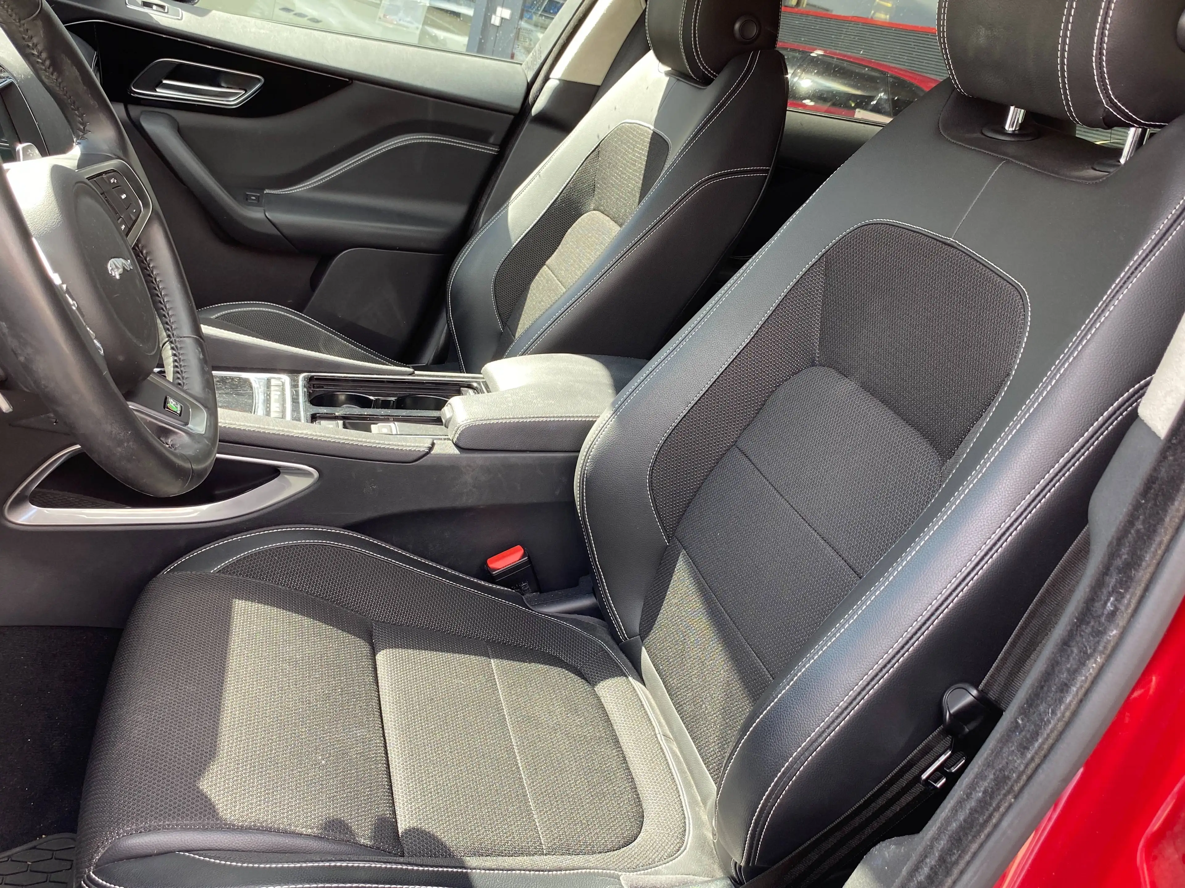 Jaguar F-Pace F-Pace 20d Aut. R-Sport — photo 9
