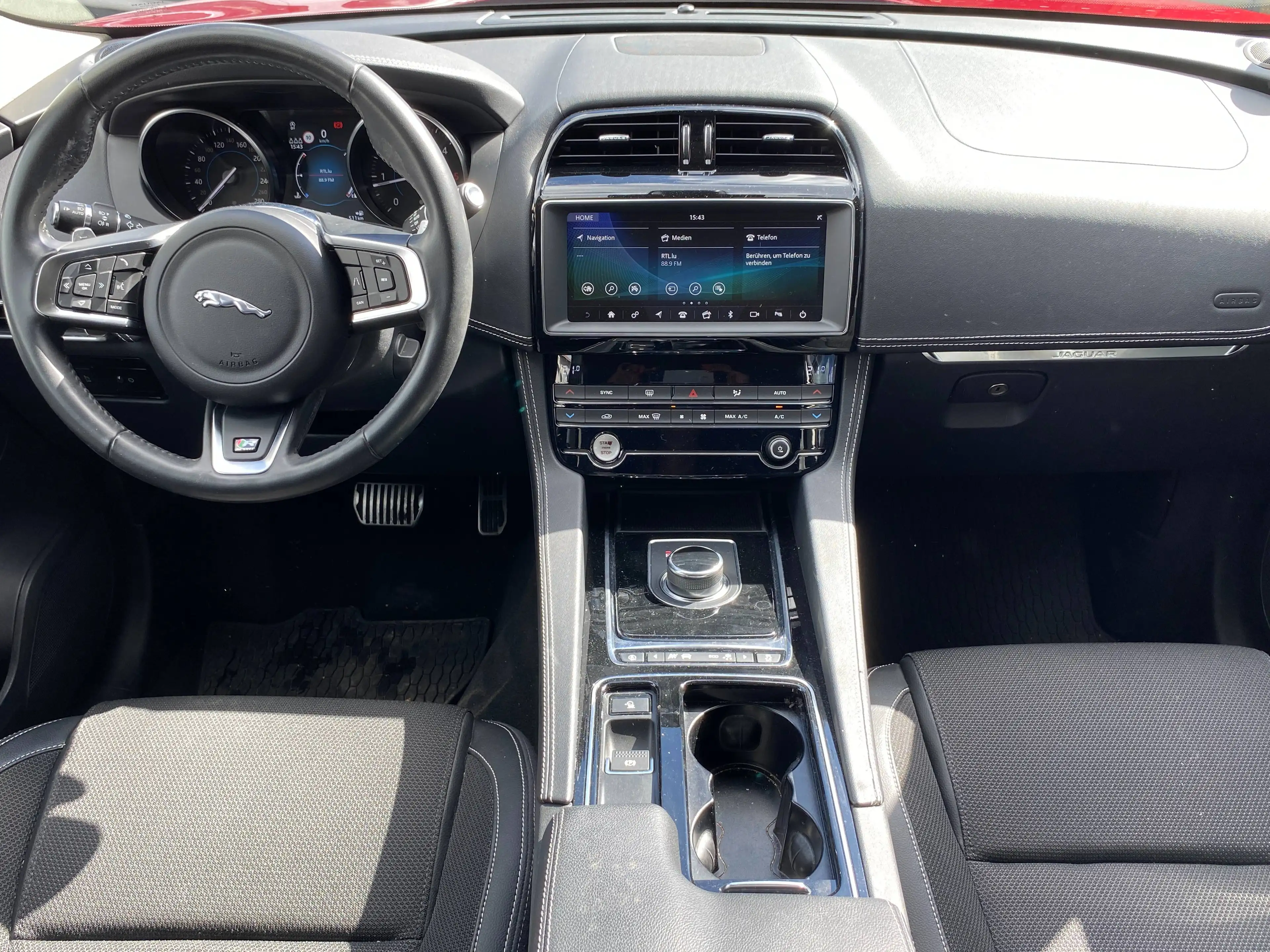 Jaguar F-Pace F-Pace 20d Aut. R-Sport — photo 10