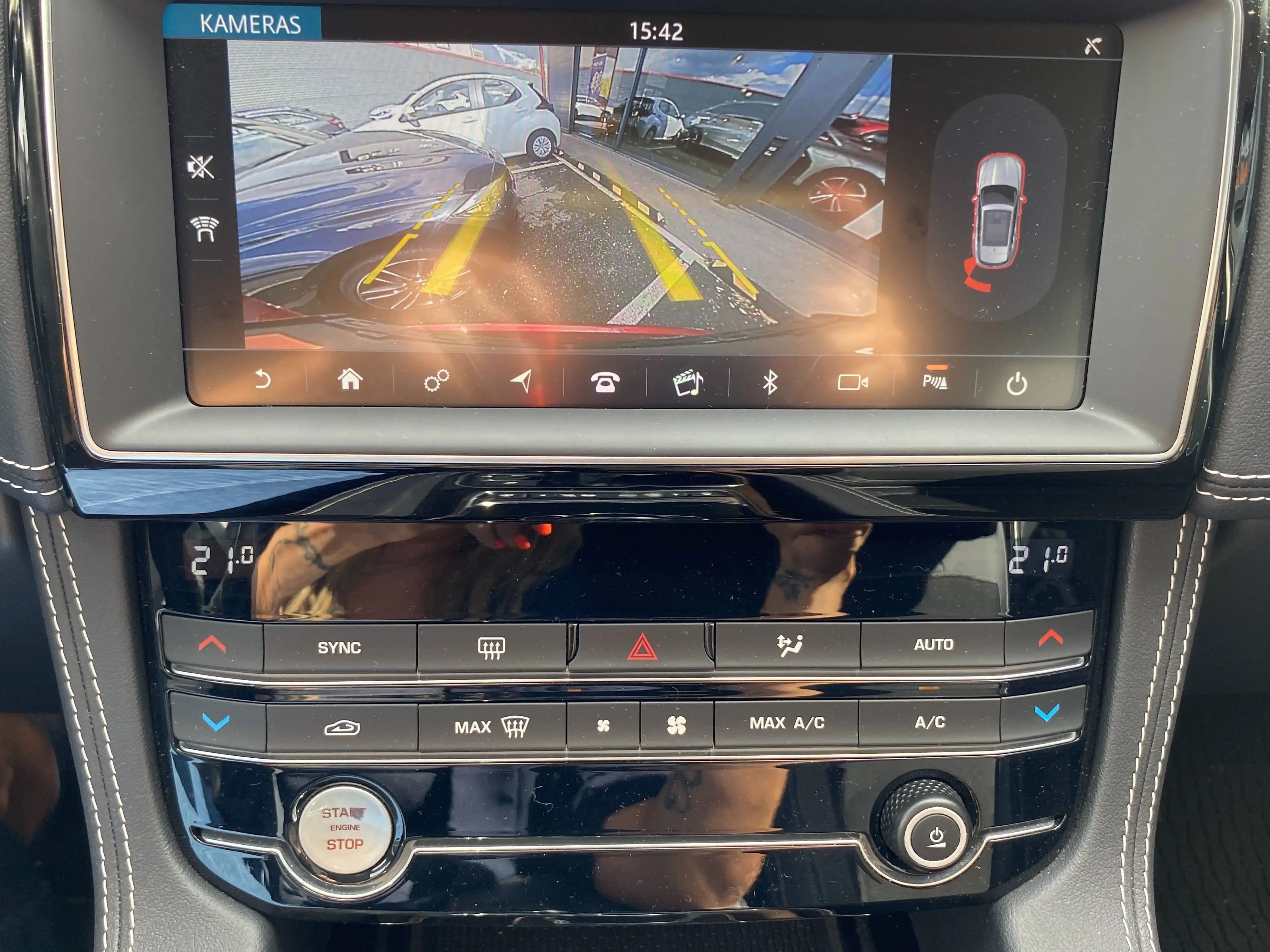 Jaguar F-Pace F-Pace 20d Aut. R-Sport — photo 13