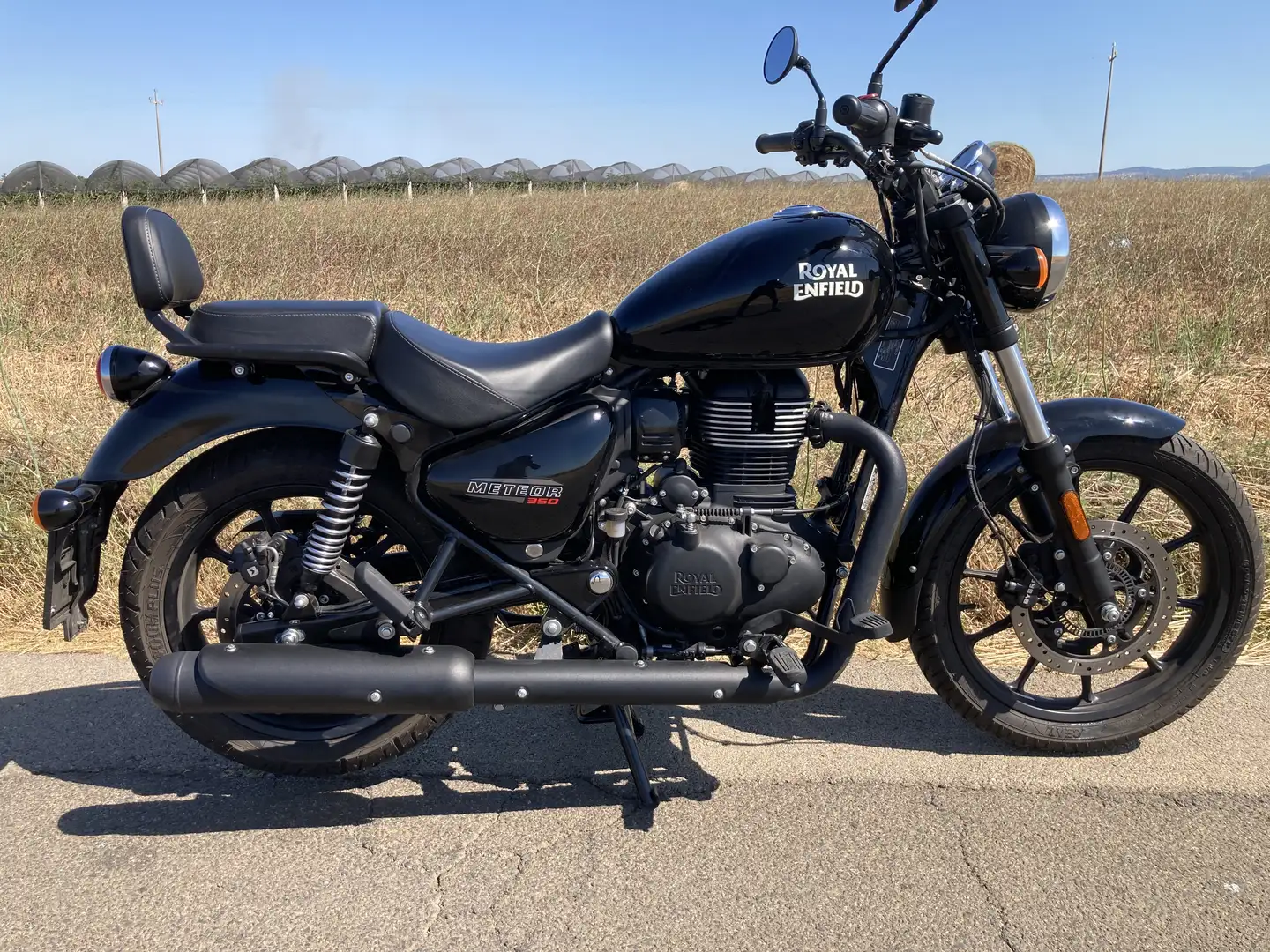 Royal Enfield Meteor 350 Fireball Black - 1