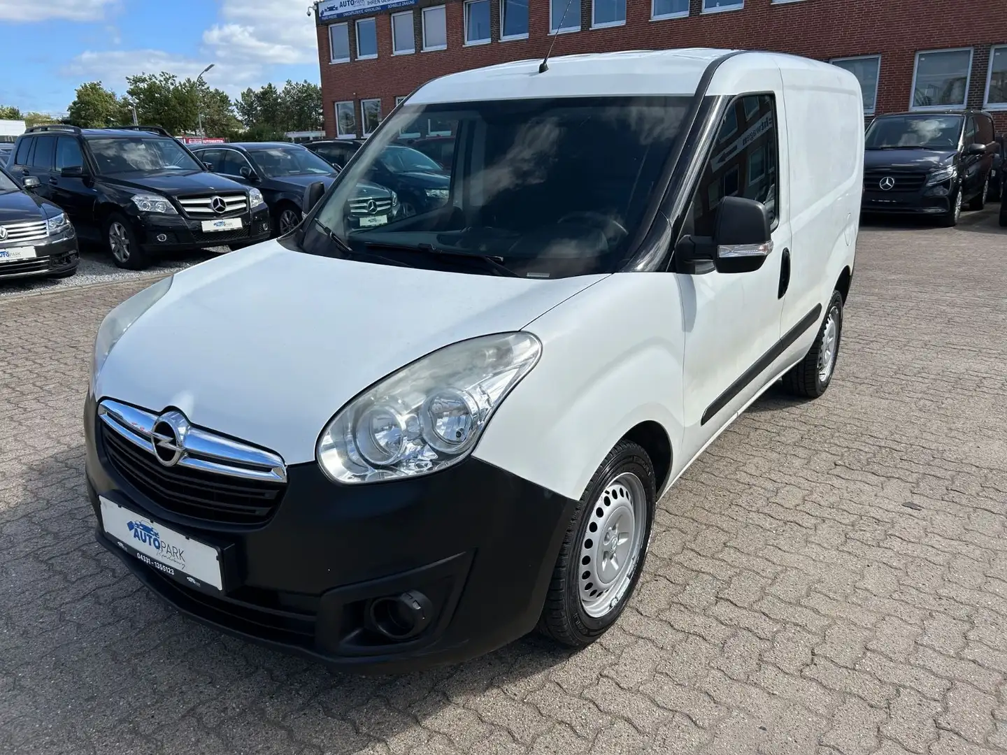 Opel Combo D Kasten L1H1 2,4t Blanc - 1