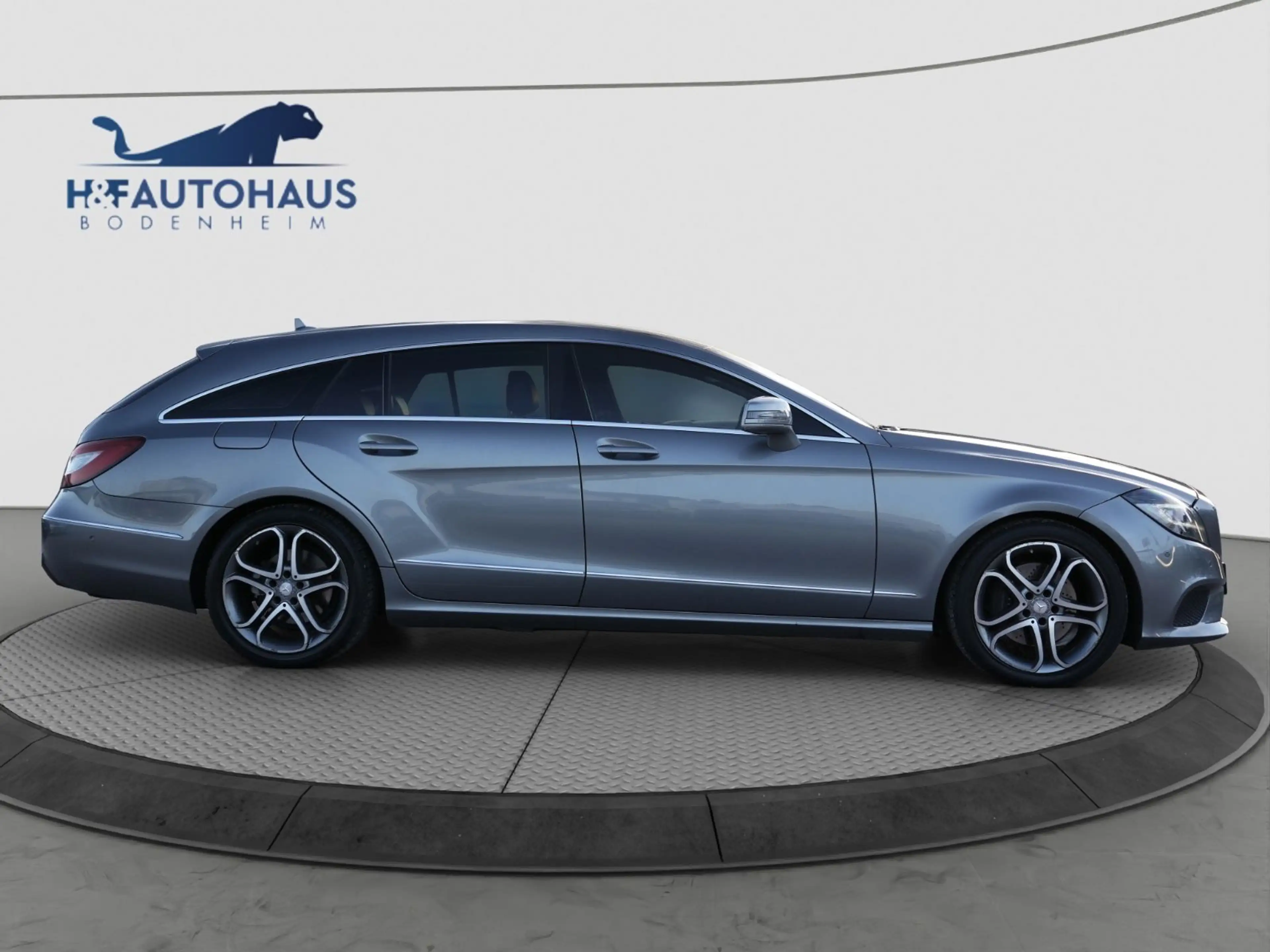 Mercedes-Benz CLS CLS 220 Shooting Brake BlueTec/TÜV NEU/NAVI — photo 4