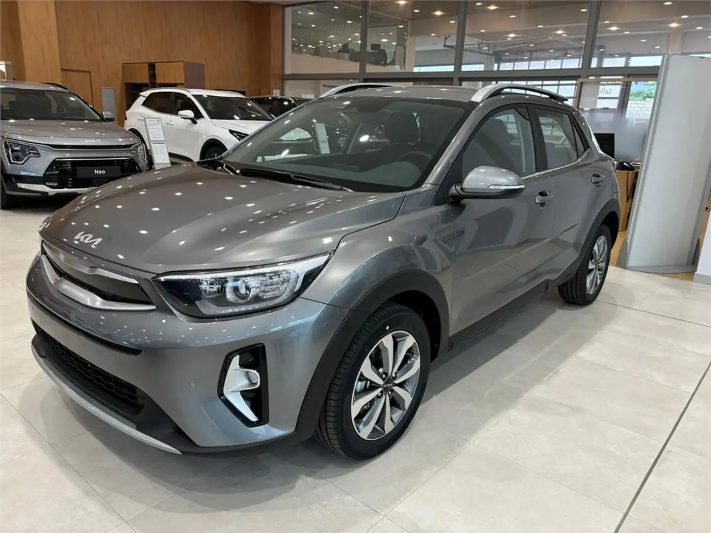 Kia Stonic 1.2 DPi Drive - 1