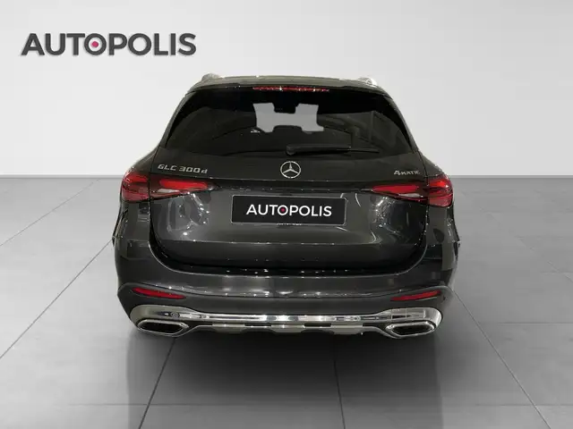 Mercedes-Benz GLC view 15