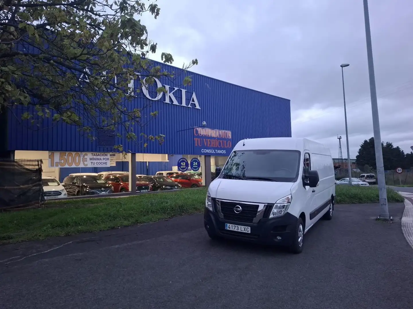 Nissan NV400 Fg. 2.3dCi 145 L3H2 3.5T RWD Comfort Weiß - 1