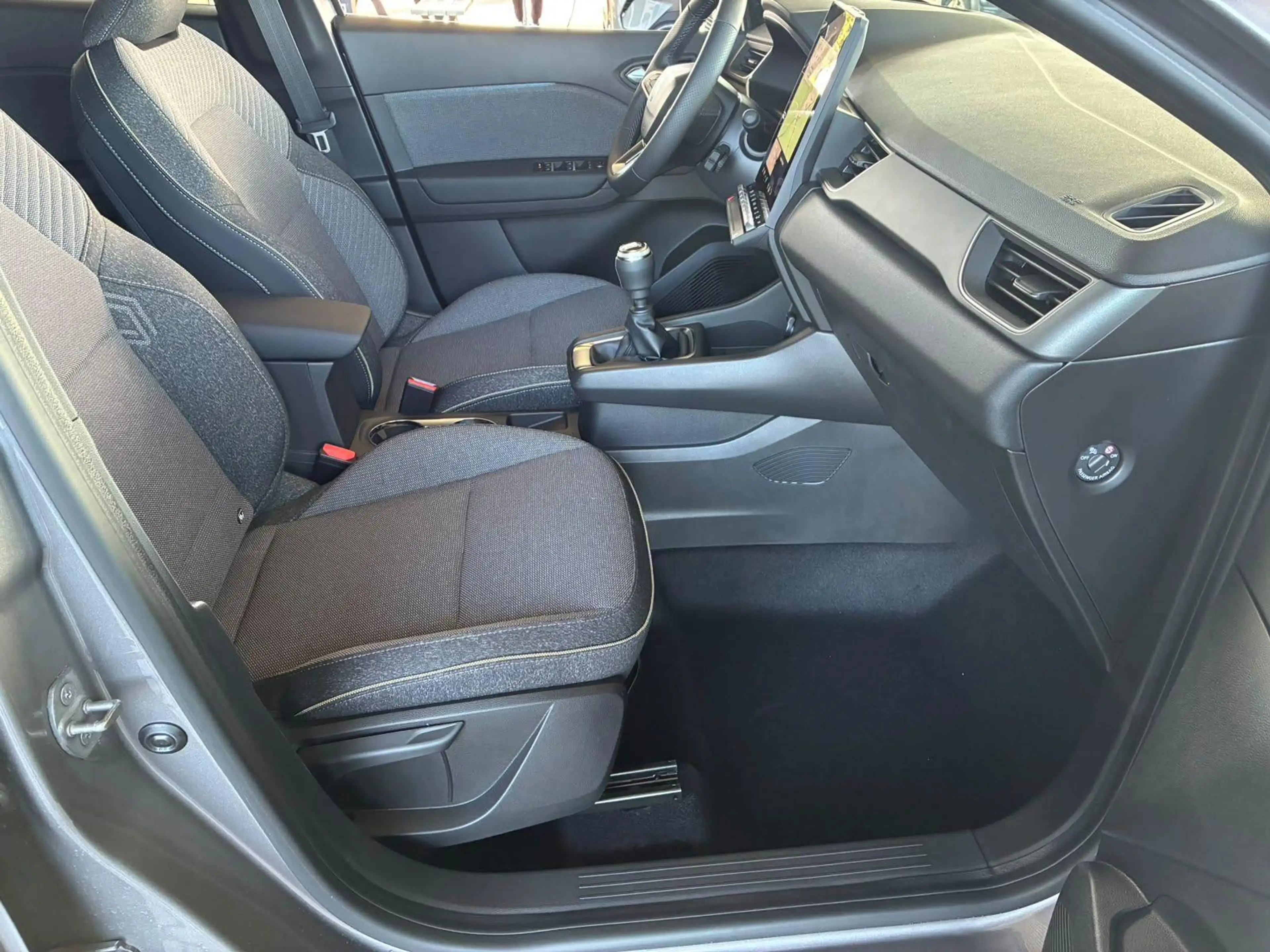 Renault Captur Techno TCe 90 1.0 Turbo 6-MT / Tempomat Kamera ... — photo 11