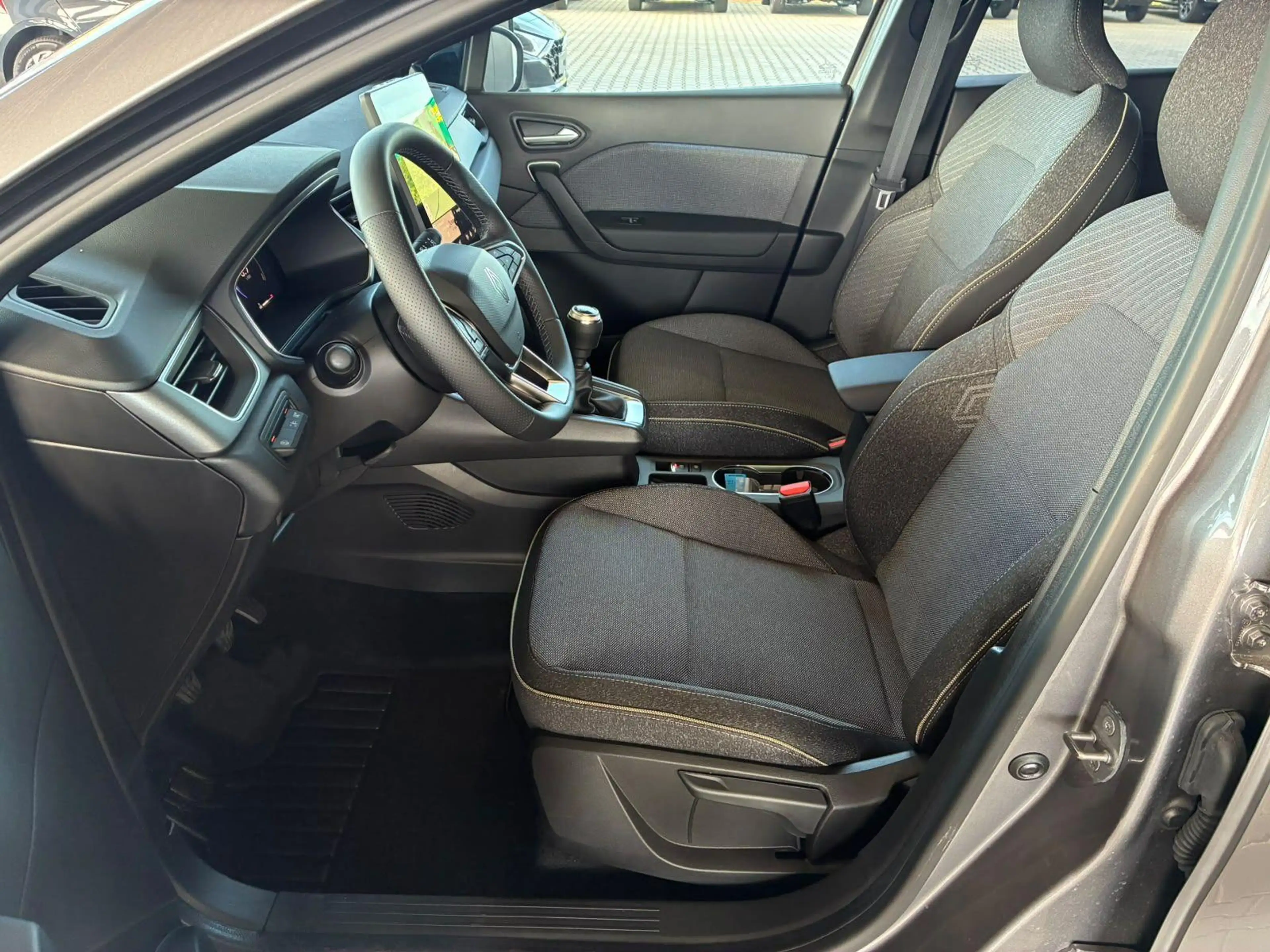 Renault Captur Techno TCe 90 1.0 Turbo 6-MT / Tempomat Kamera ... — photo 5