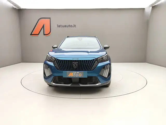 Peugeot 2008 view 2